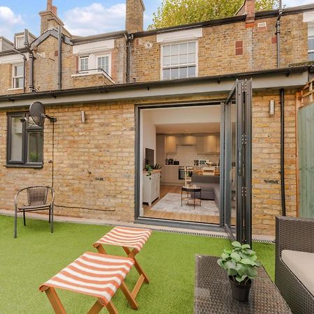 Three-Bedroom Bliss In London Town المظهر الخارجي الصورة