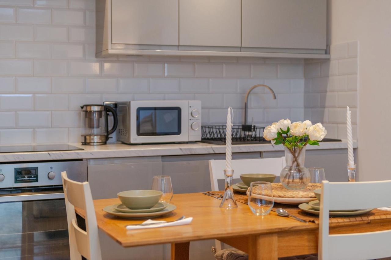 Three-Bedroom Bliss In London Town المظهر الخارجي الصورة