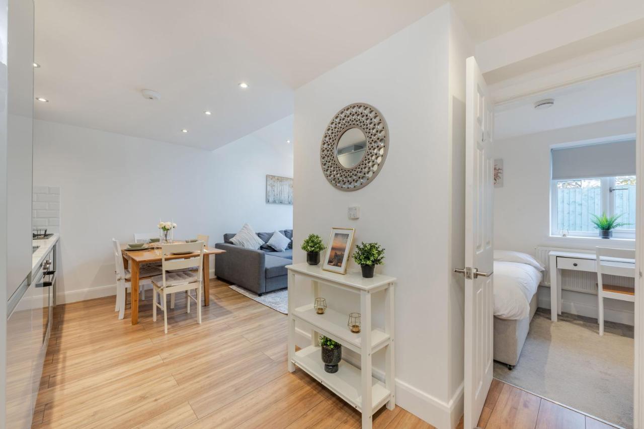 Three-Bedroom Bliss In London Town المظهر الخارجي الصورة