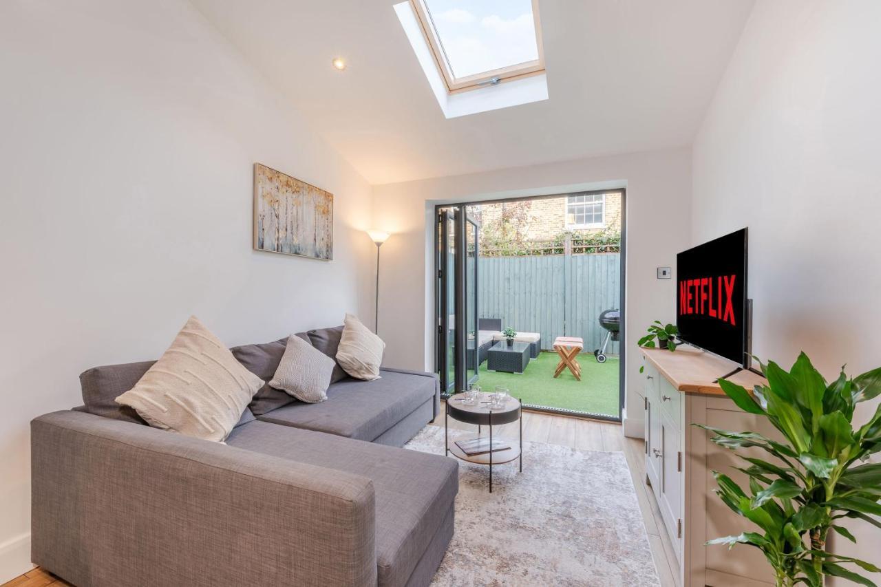 Three-Bedroom Bliss In London Town المظهر الخارجي الصورة