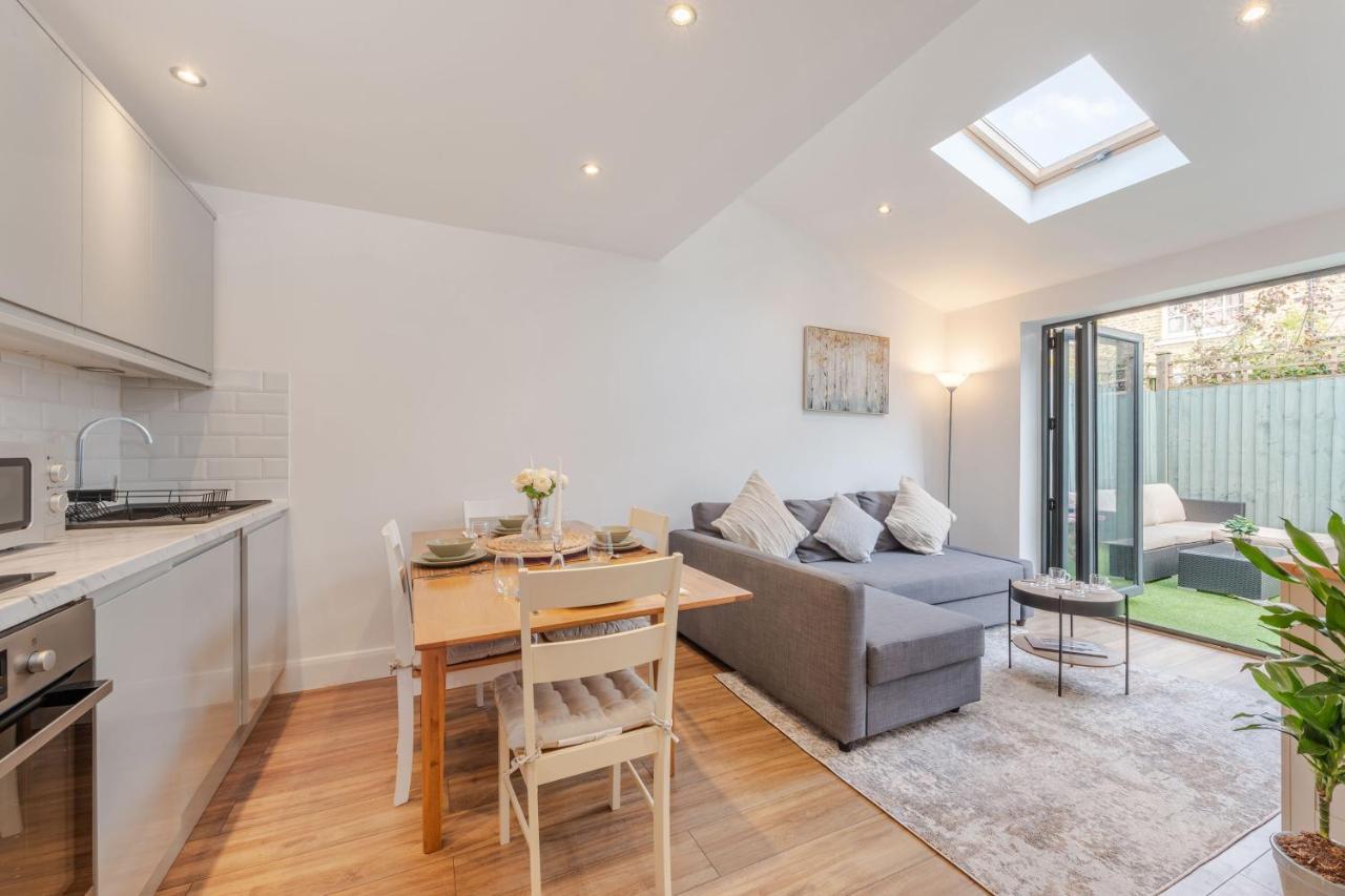 Three-Bedroom Bliss In London Town المظهر الخارجي الصورة